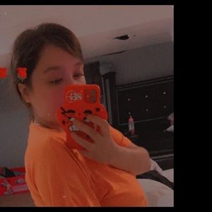 Meet your Posher, Desiree